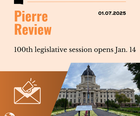 Gràfic que diu "Pierre Review, 01.07.2025" a la part superior. A continuació, "s'obre la 100a sessió legislativa el 14 de gener" i a la part inferior hi ha una imatge de l'estatut de Dakota del Sud.