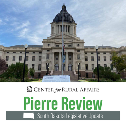 Edifici del capitoli de Dakota del Sud amb la capçalera de Pierre Review